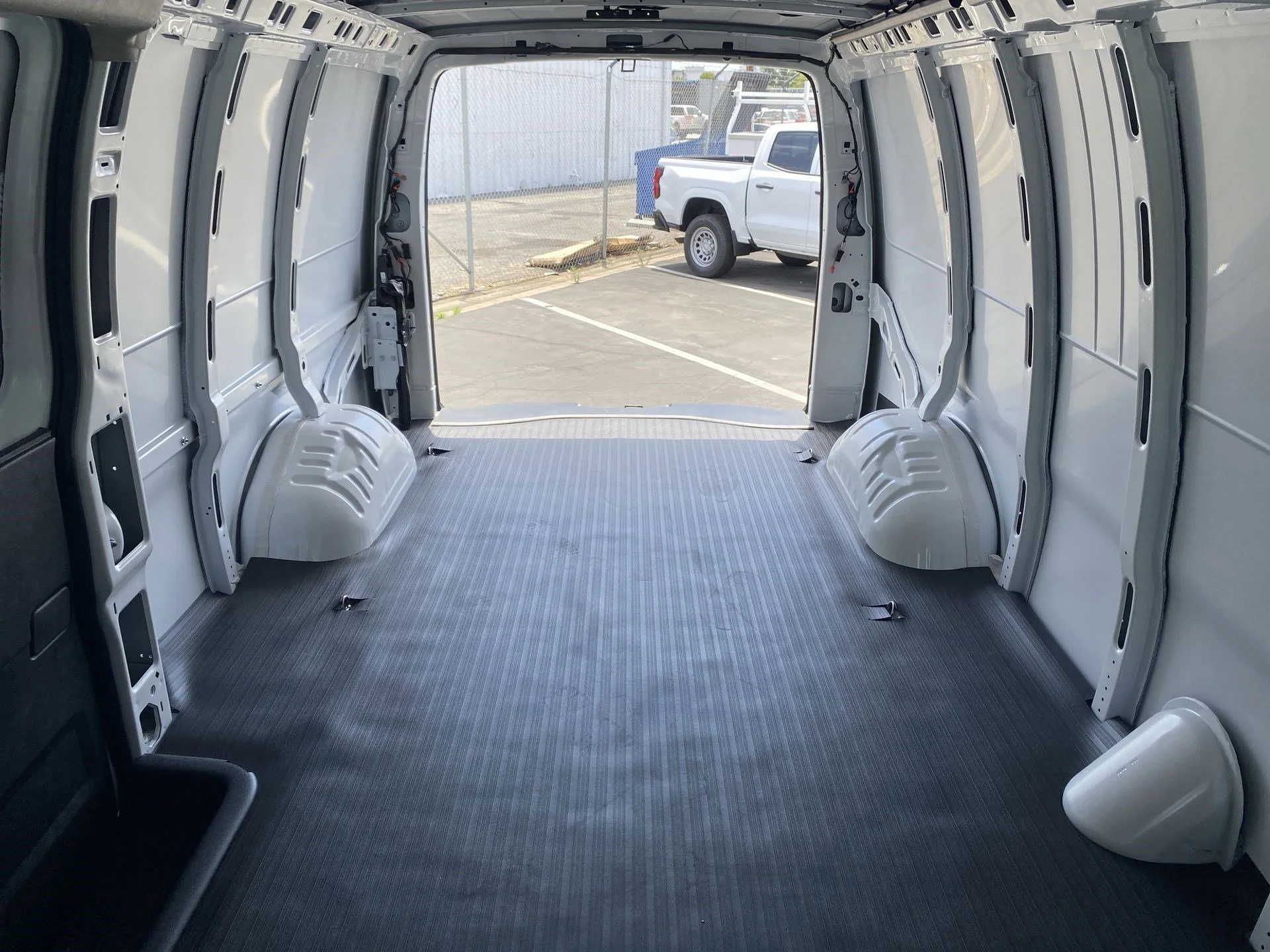 2026 Chevrolet Express Cargo Work Van - Photo 22