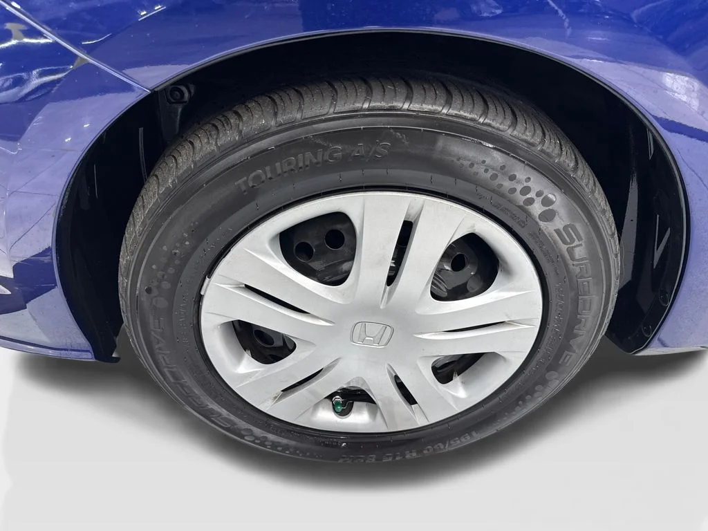 Used 2011  Honda Base image 81