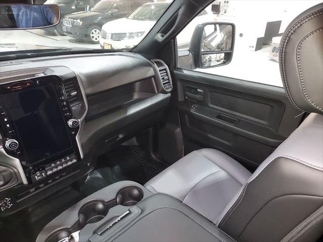 2026 RAM 3500 Tradesman - Photo 11