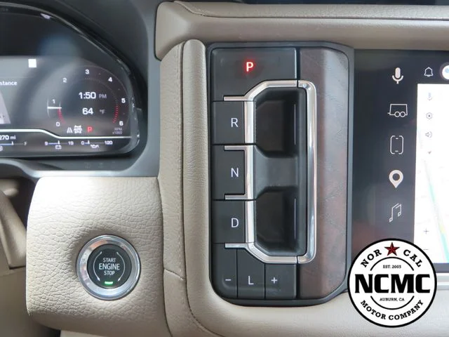 2023 GMC Yukon Denali - Photo 27