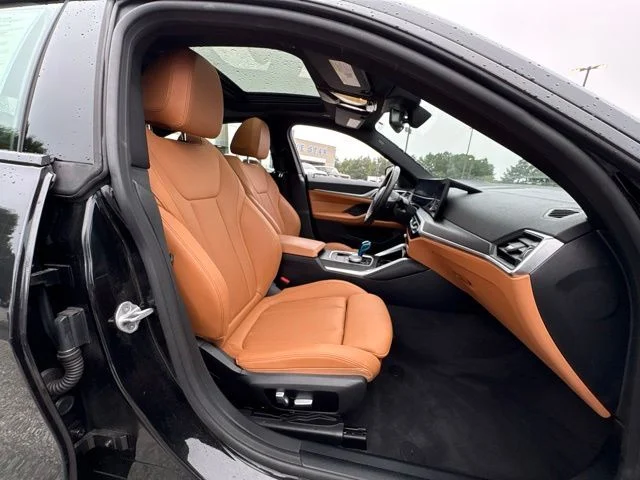 Used 2023 Black BMW M50 image 21