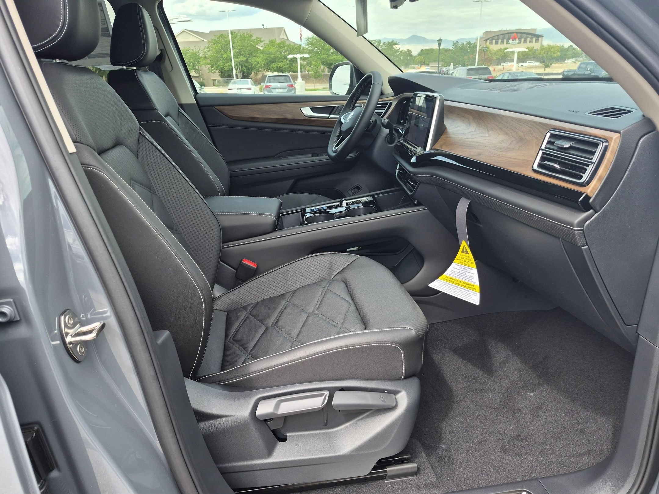 New 2026 Pure Gray Volkswagen 2.0T SE w/Technology image 29