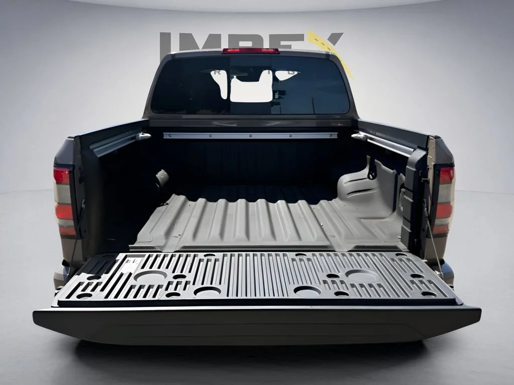 Used 2023  Nissan PRO-4X image 35