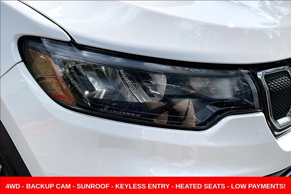 Used 2022 White Jeep Limited image 31