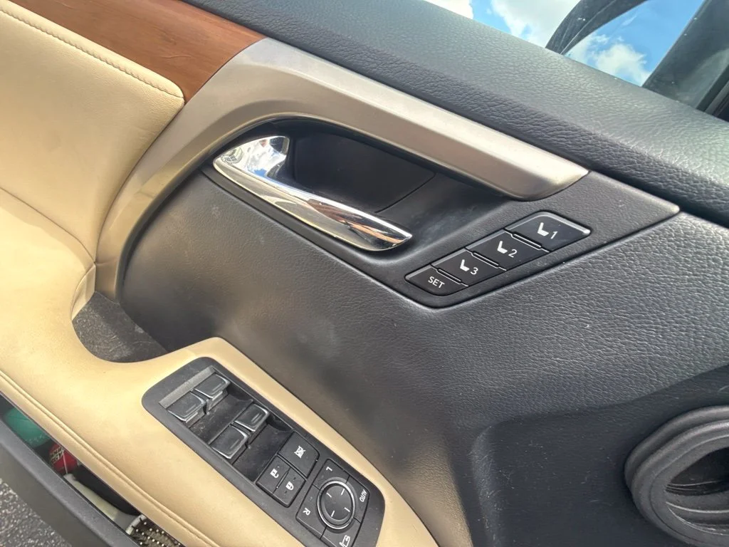 Used 2021 Black Lexus 350 image 11