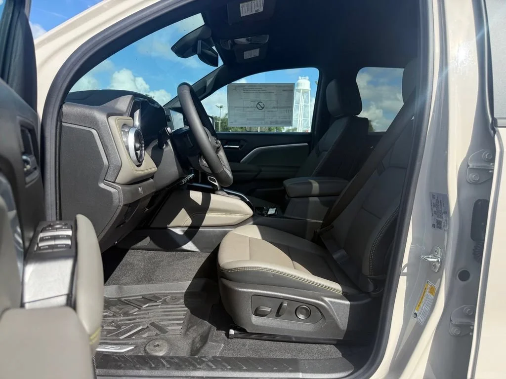 2026 Chevrolet Colorado ZR2 - Photo 15