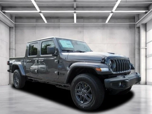 2026 Jeep Gladiator Sport S Auto's photo