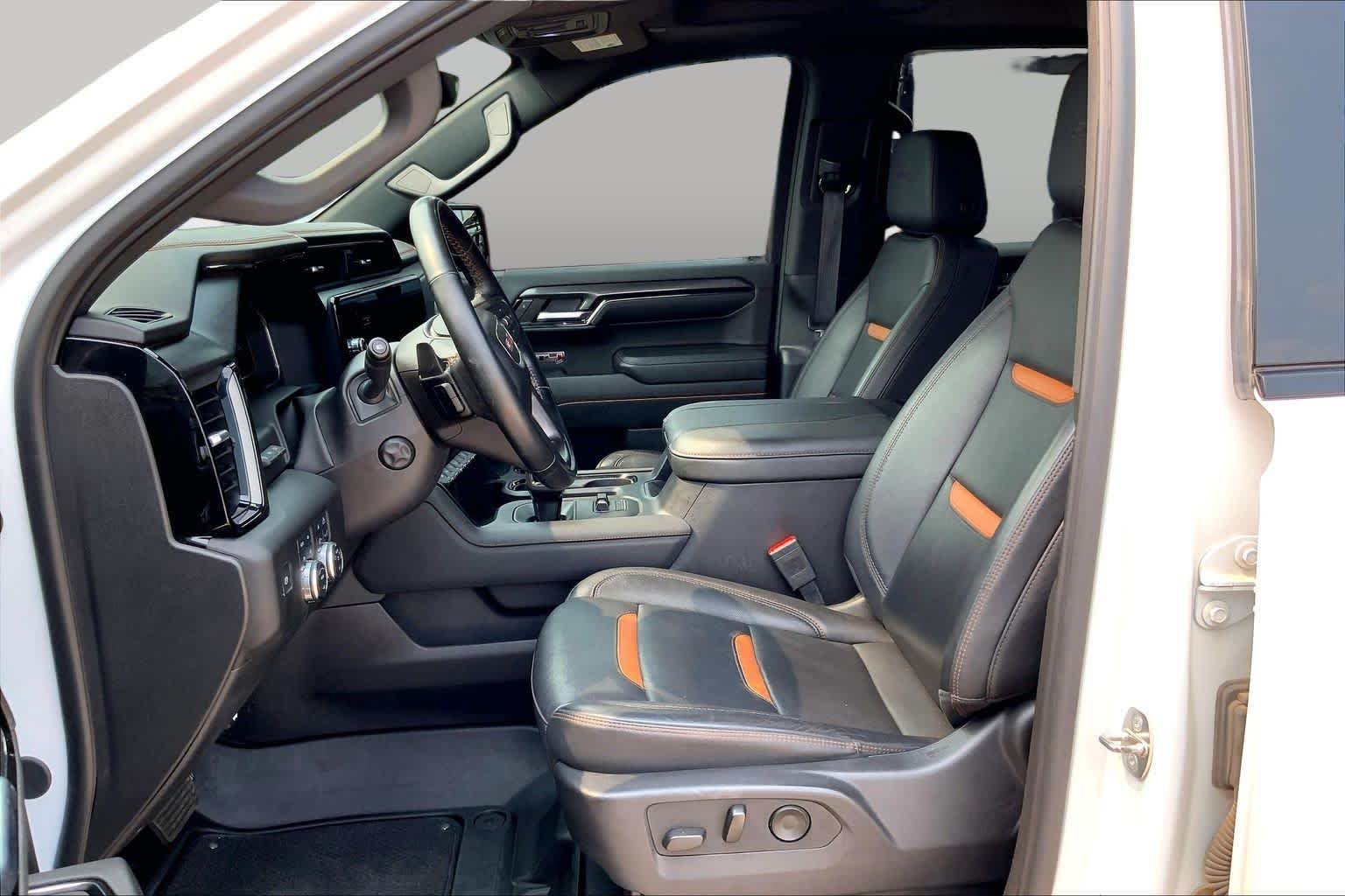 Used 2024 Summit White GMC AT4 image 6
