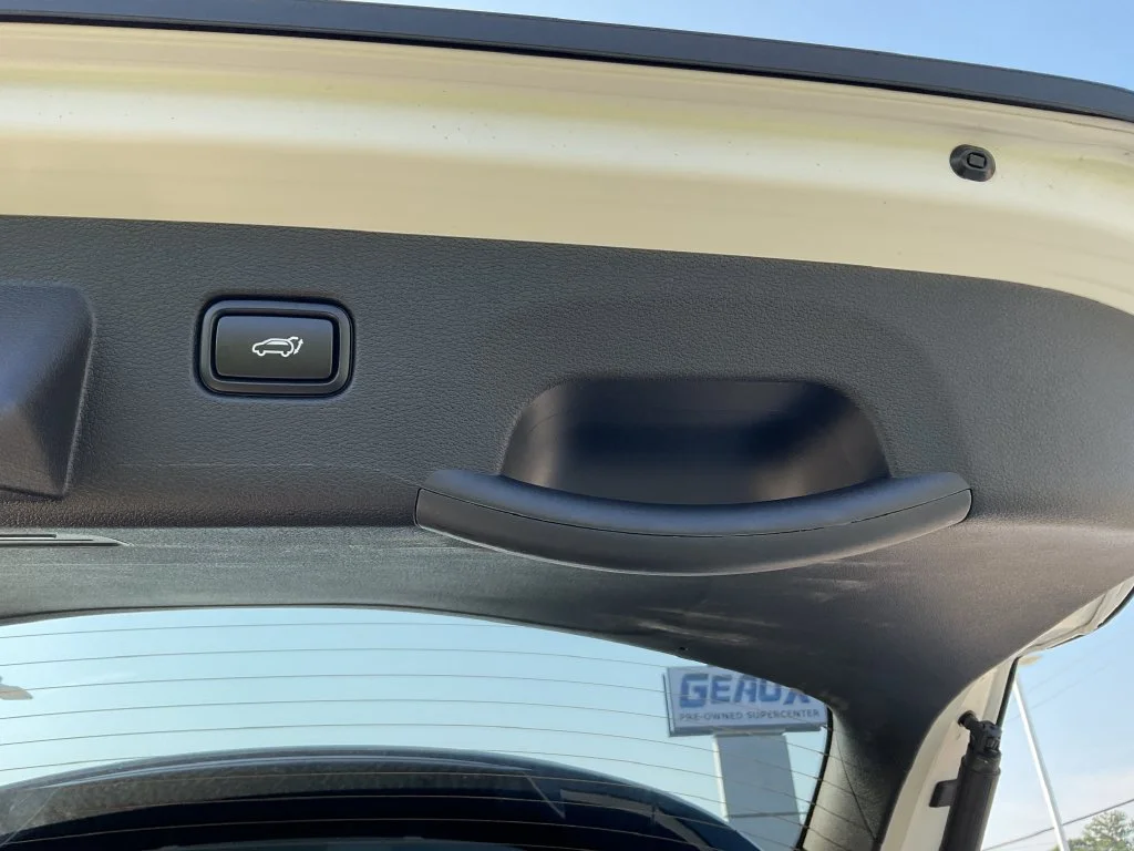 Used 2026 White Kia EX image 10
