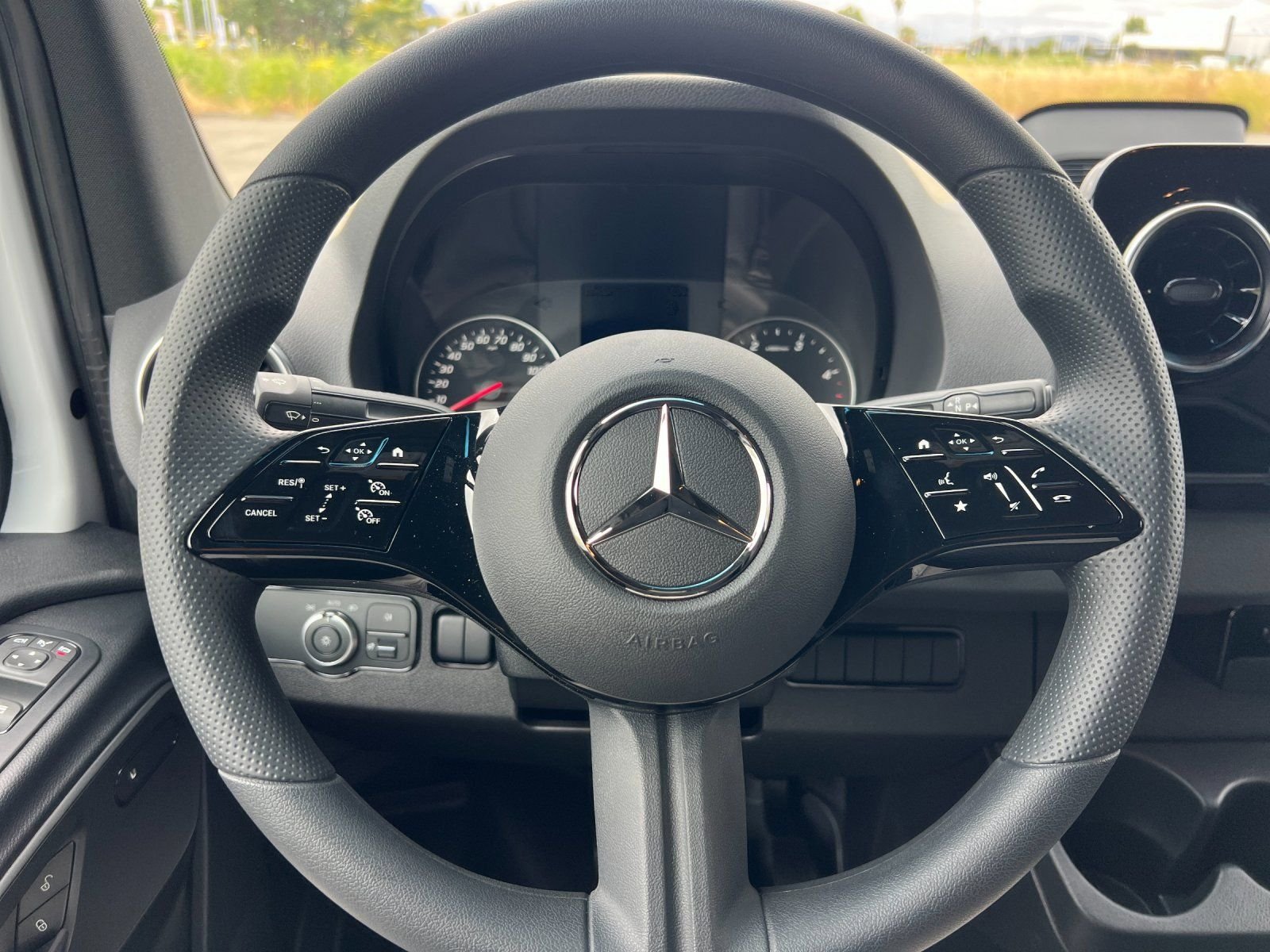 New 2026 Arctic White Mercedes-Benz Cargo 144 WB image 25