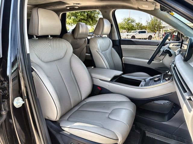 Used 2023 Black Hyundai Calligraphy image 26