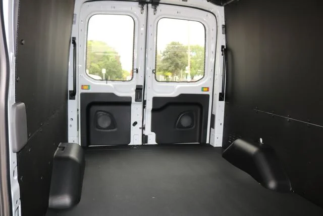 New 2026 Oxford White Ford Cargo Van image 39