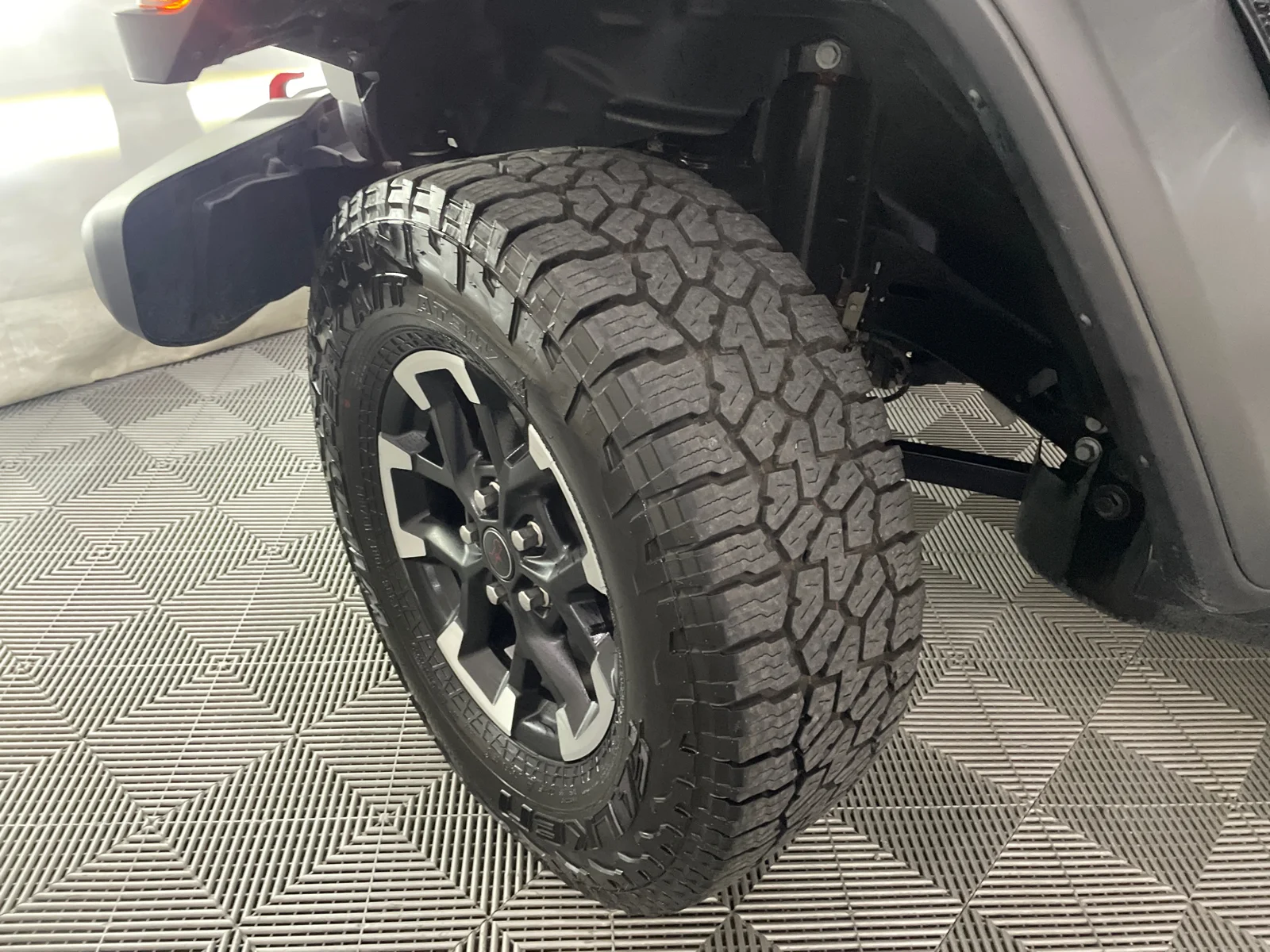 Used 2026 Bright White Clearcoat Jeep Rubicon image 27