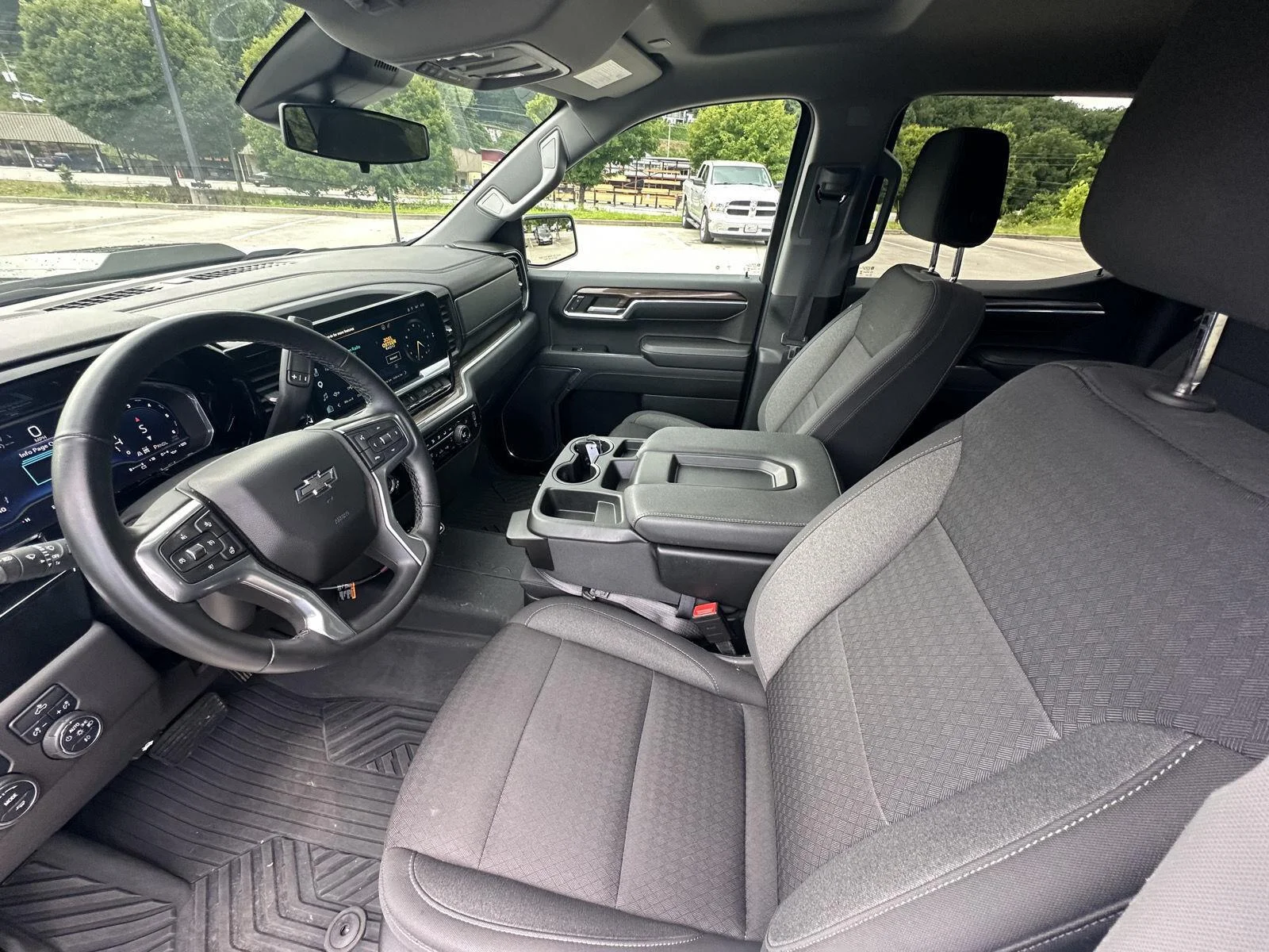 Used 2024 Summit White Chevrolet LT Trail Boss image 10