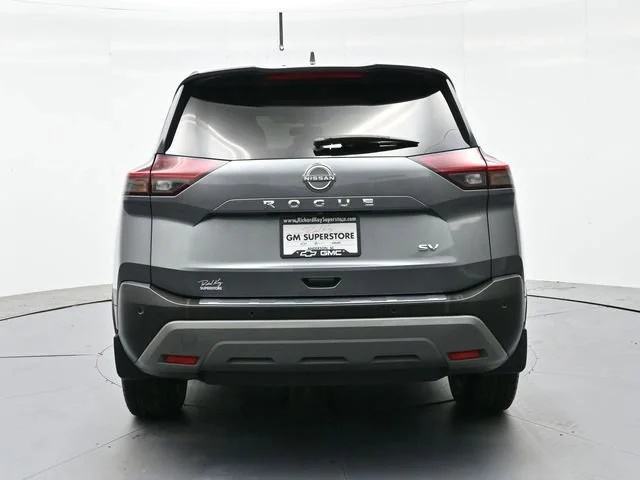 Used 2023 Gun Metallic Nissan SV image 6