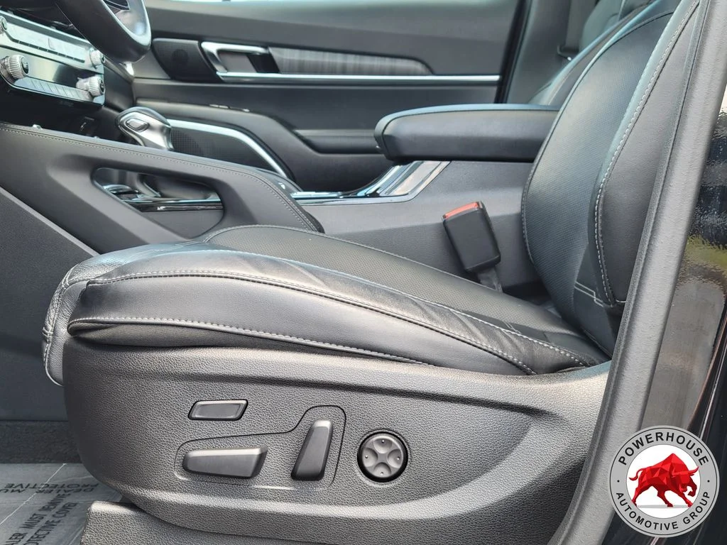 Used 2023 Black Kia SX-Prestige image 28