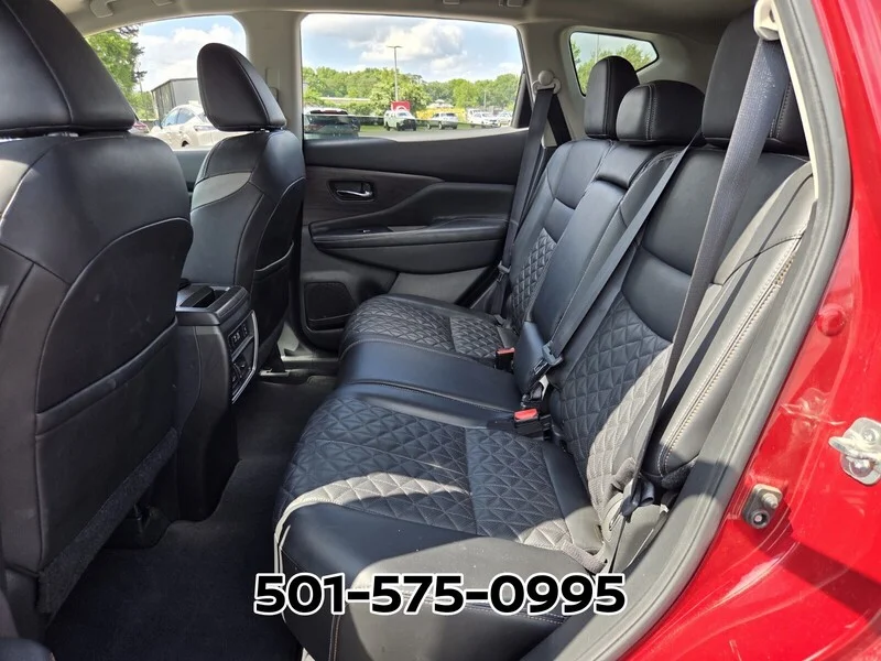 Used 2021 Scarlet NISSAN FWD PLATINUM image 11