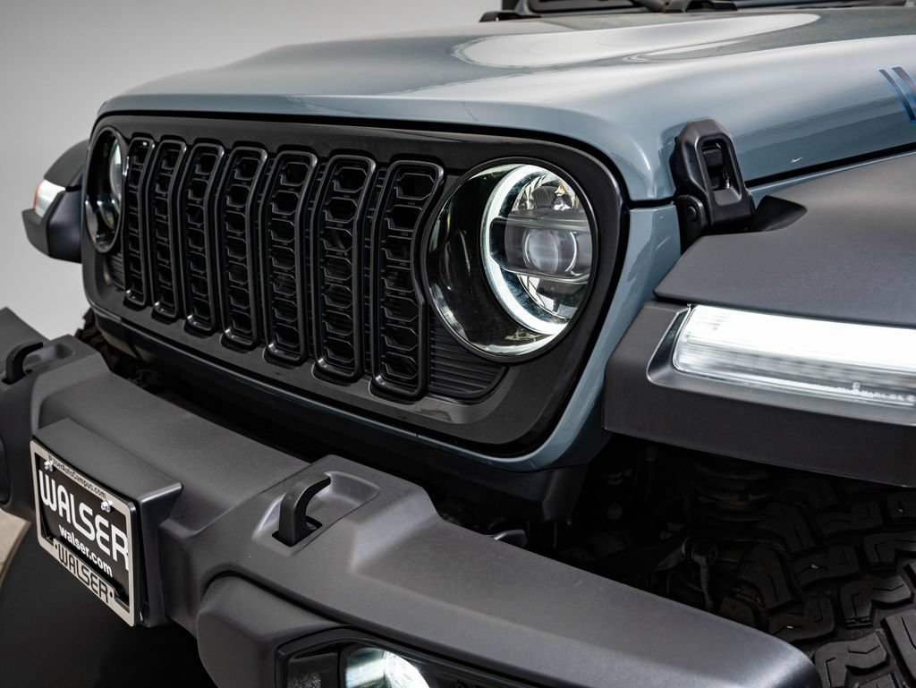 Used 2025 Anvil Clear Coat Jeep Willys 4xe image 3
