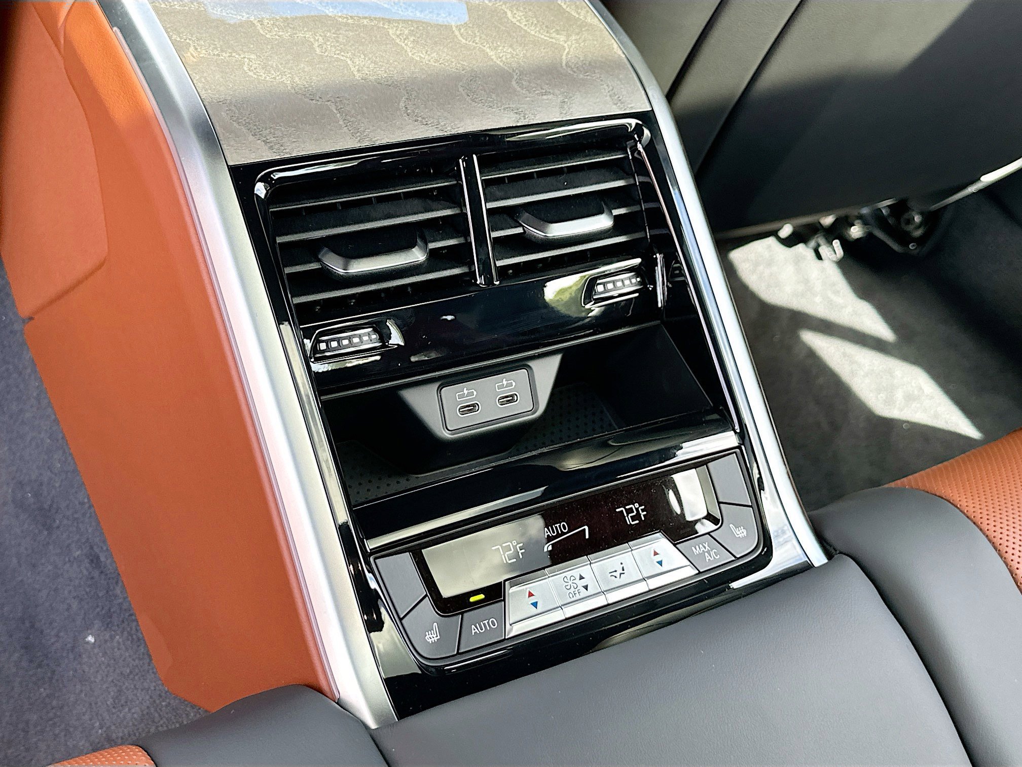 2026 BMW 8 Series 840i - Photo 20