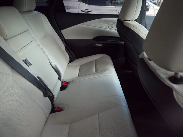 Certified Used 2024 White Lexus 350 Luxury image 4