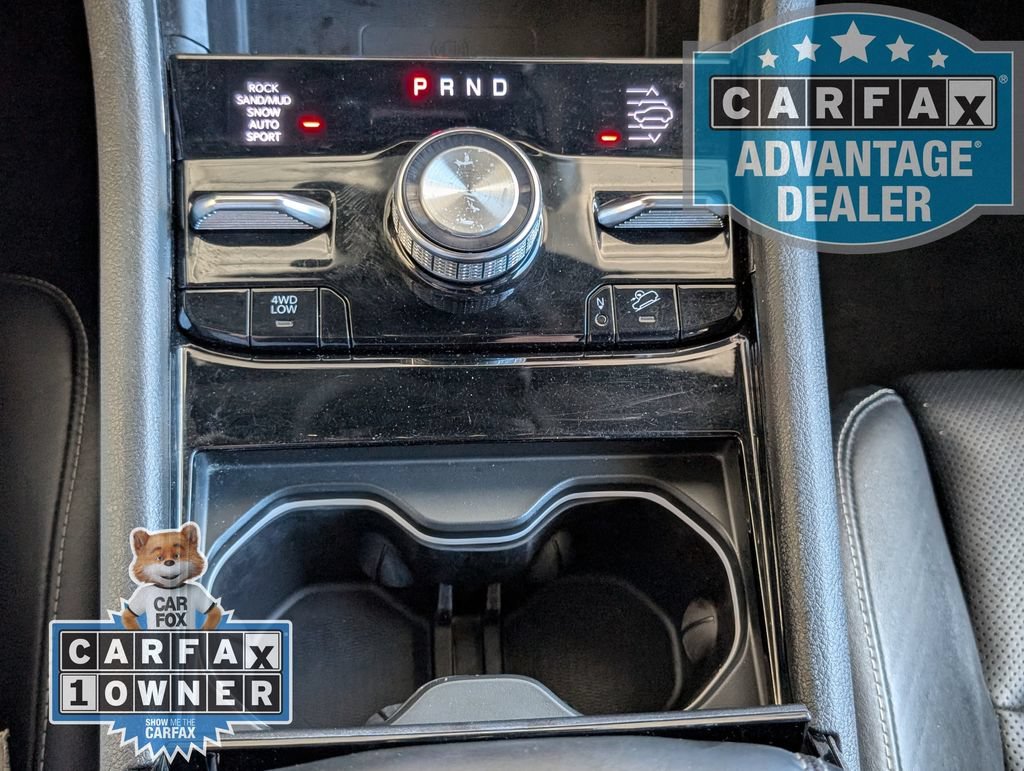 Used 2023  Jeep Overland image 11