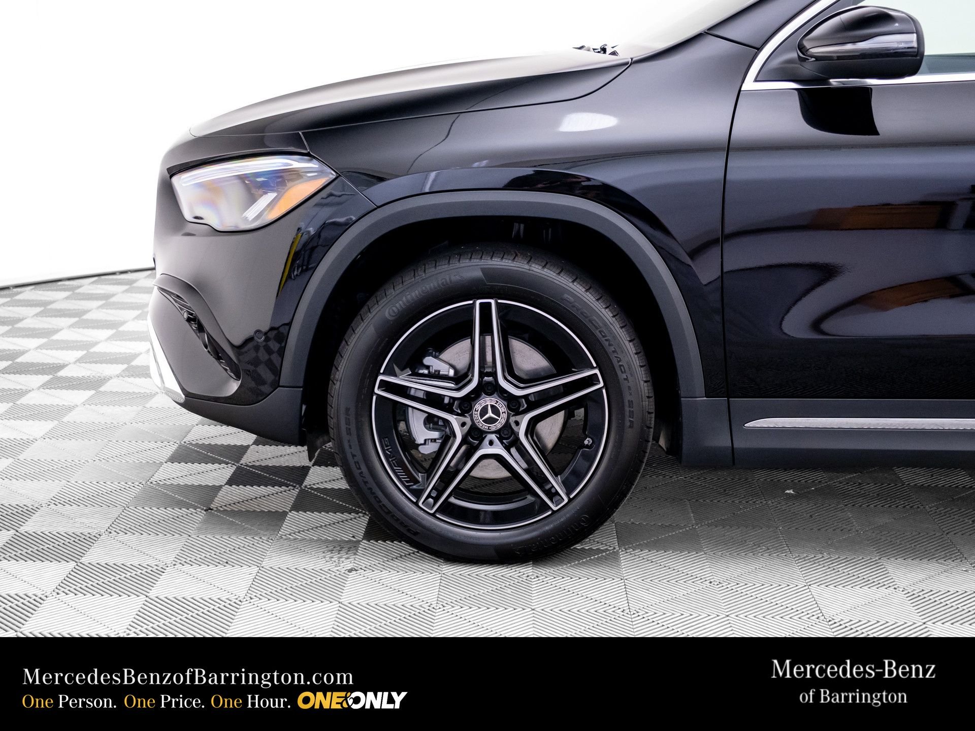 New 2026 Night Black Mercedes-Benz GLA 250 image 36