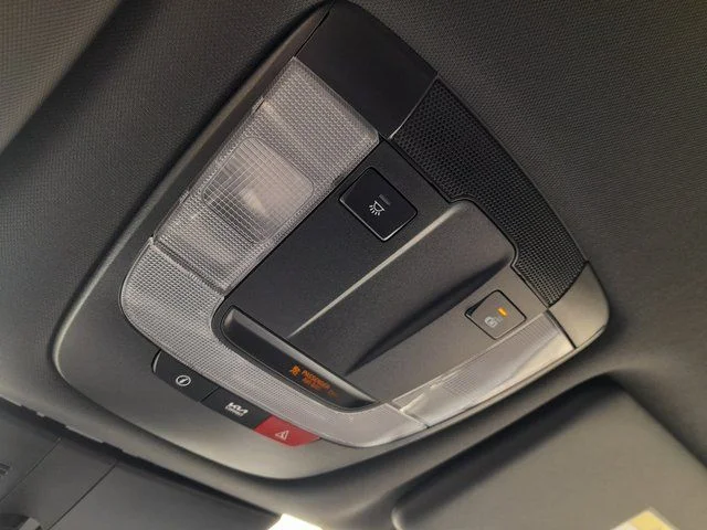 Used 2023 White Kia X-Line image 31