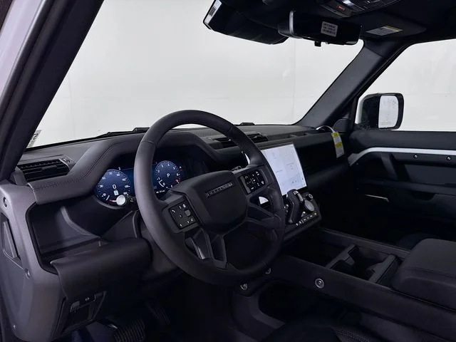 New 2026 Fuji White Land Rover X-Dynamic SE image 9