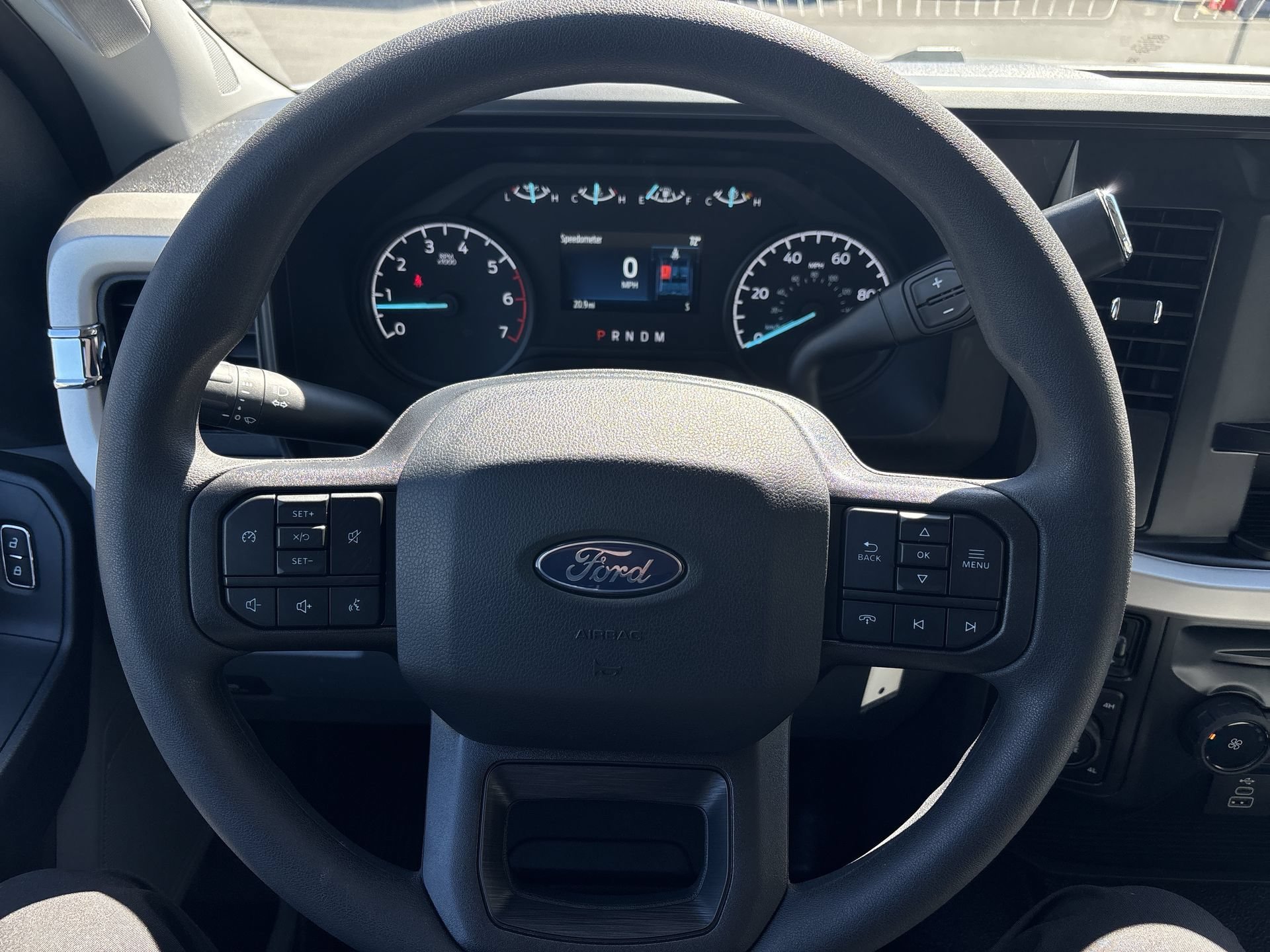 New 2027 Oxford White Ford F-350® XL image 10