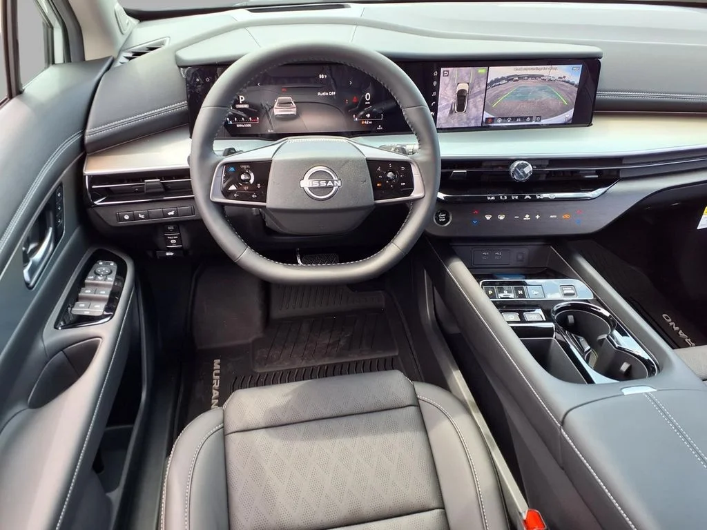 New 2026 Everest White Pearl TriCoat Nissan Platinum image 4
