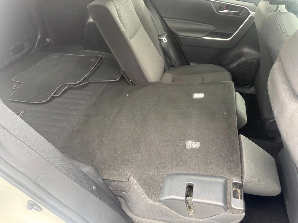 Used 2019 White Toyota XLE image 47