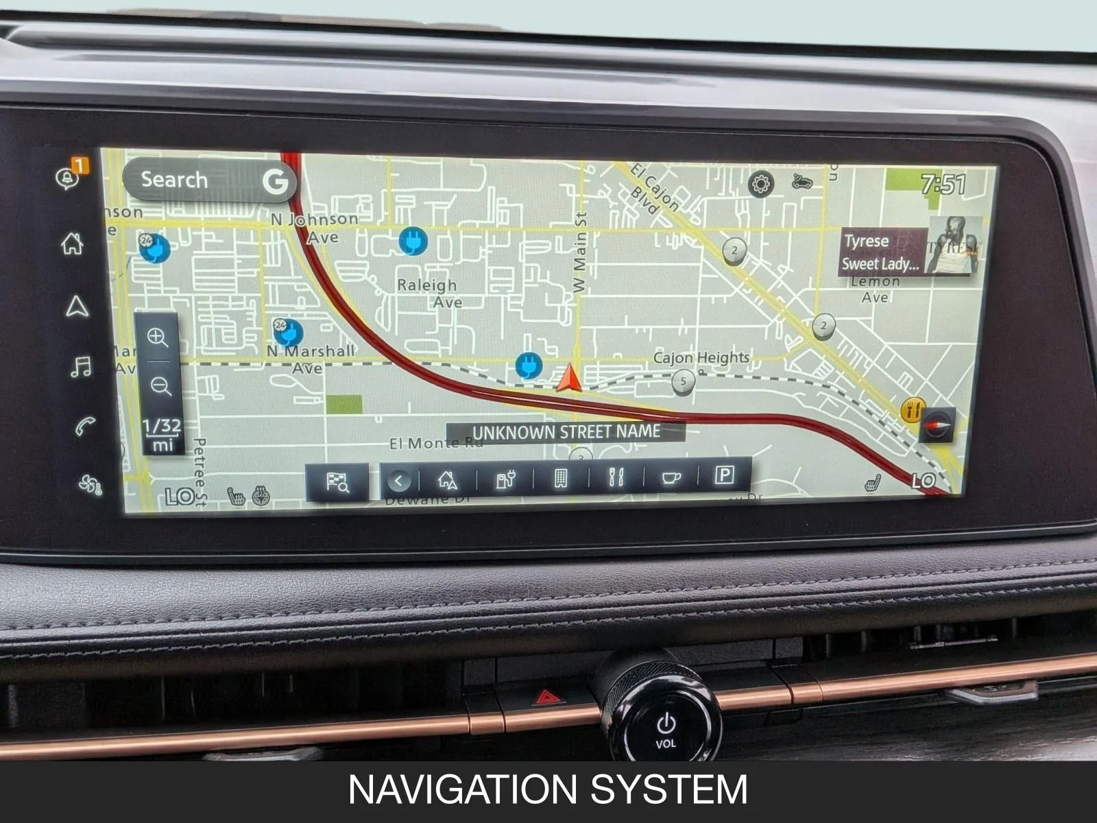 Used 2025 Black Diamond Pearl Nissan ENGAGE image 21