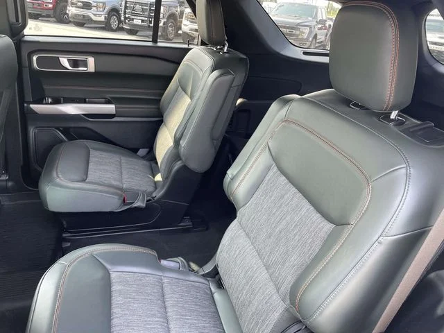 Used 2023 Gray Ford Timberline image 13