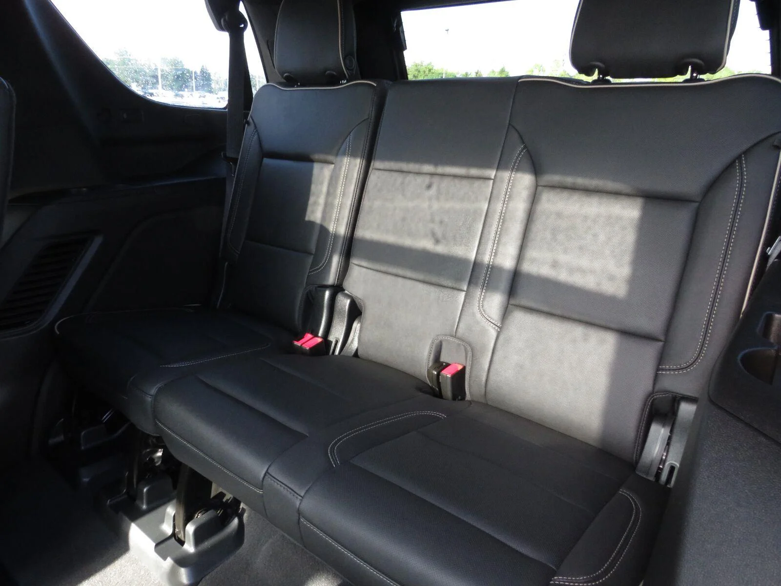 Used 2023 DARK ASH METALLIC Chevrolet Premier image 26