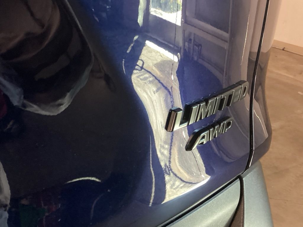 Certified Used 2025  Toyota Limited image 19