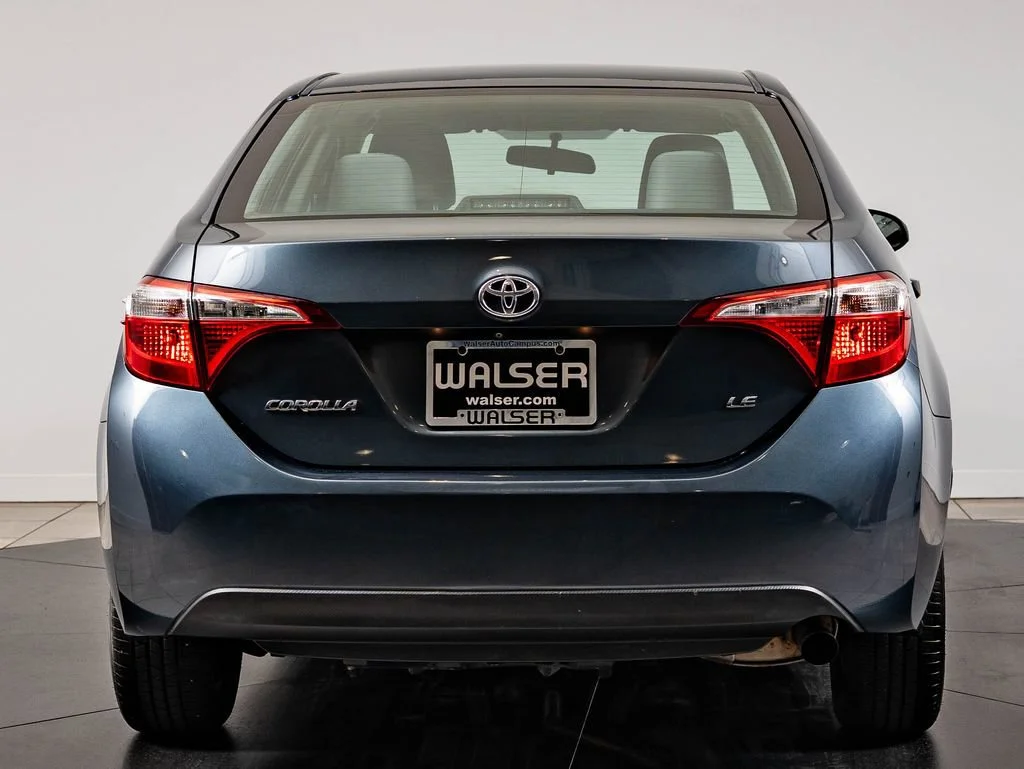 Used 2015 Slate Metallic Toyota LE image 7