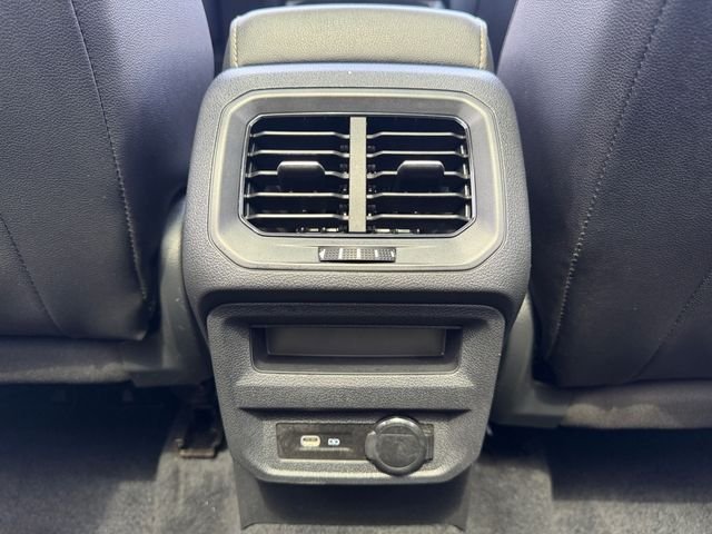 2022 Volkswagen Tiguan SE - Photo 31