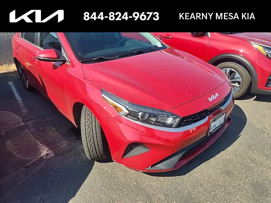 2022 Kia Forte LXS AT's photo
