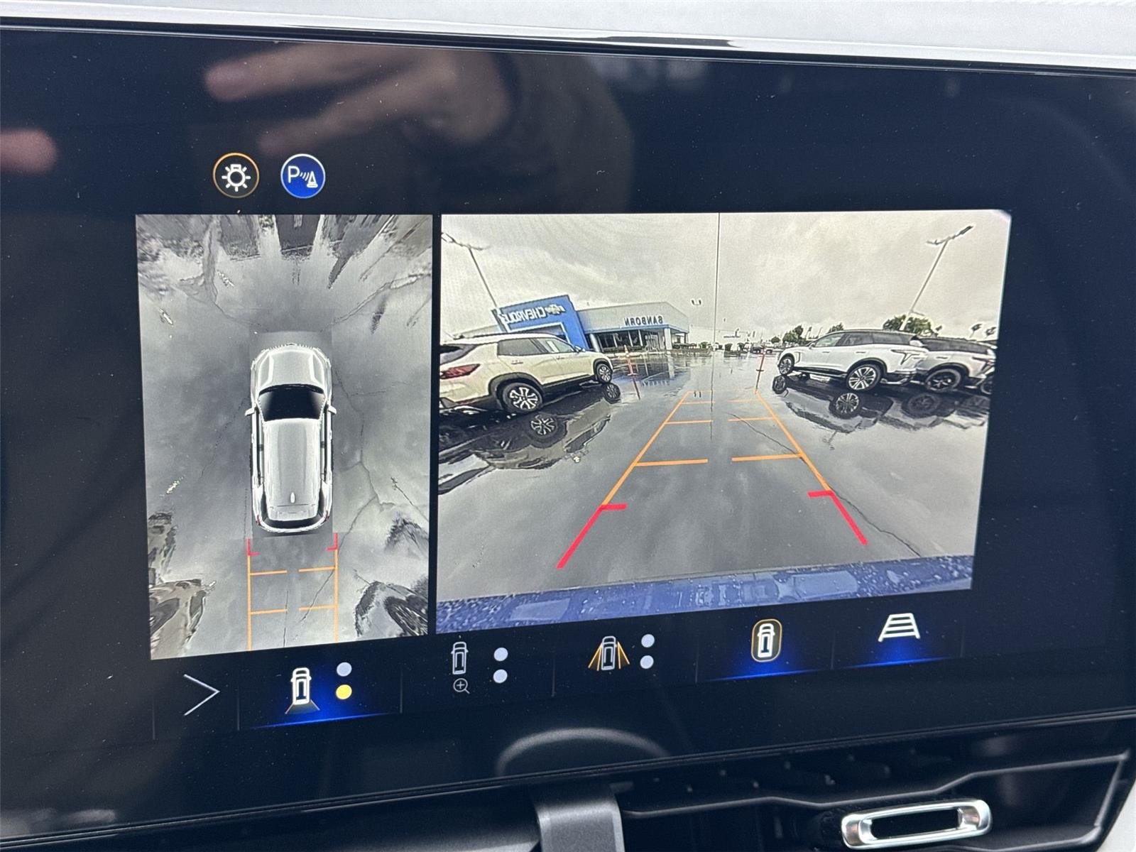 2026 Chevrolet Equinox LT - Photo 15