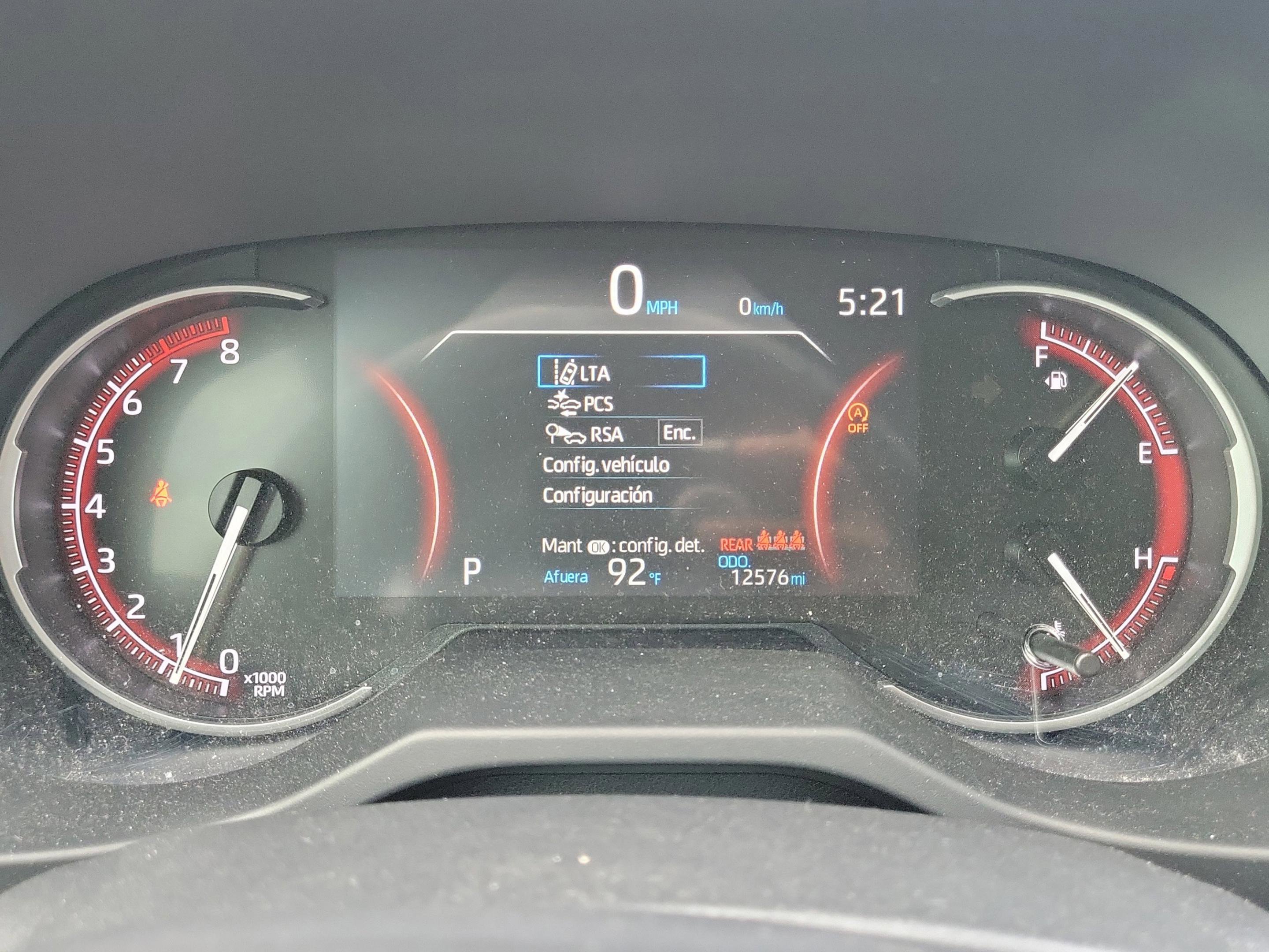 Used 2025 Ice Cap Toyota LE image 18