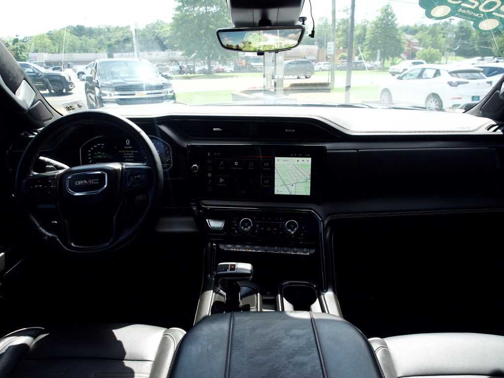 Used 2023 ONYX BLACK GMC AT4X image 18