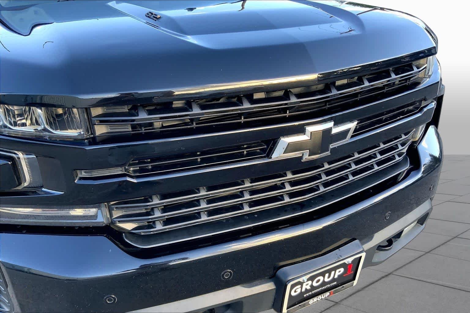 Used 2021 Black Chevrolet RST image 29
