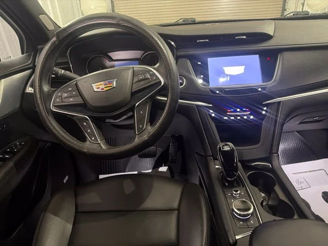 Used 2025 Crystal White Tricoat Cadillac Premium Luxury image 17