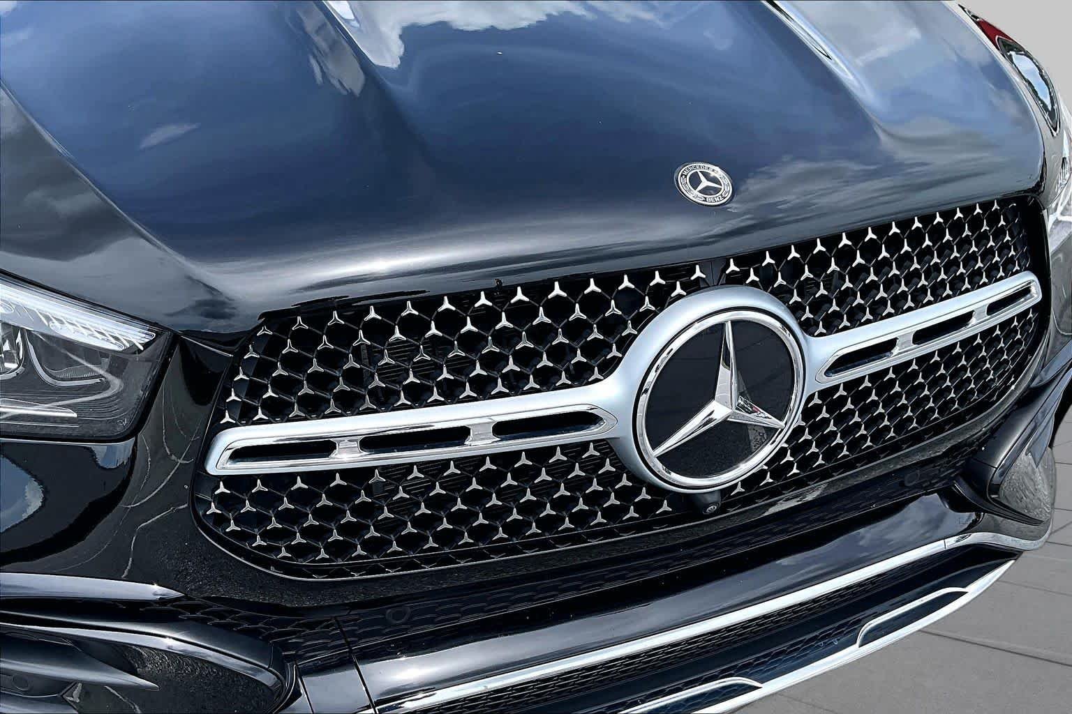 Used 2025 Obsidian Black Metallic Mercedes-Benz GLE 450 image 30