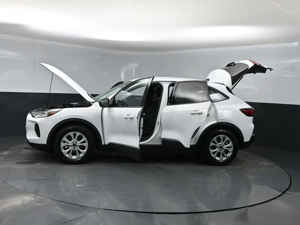 Certified Used 2025 Oxford White Ford Active image 42