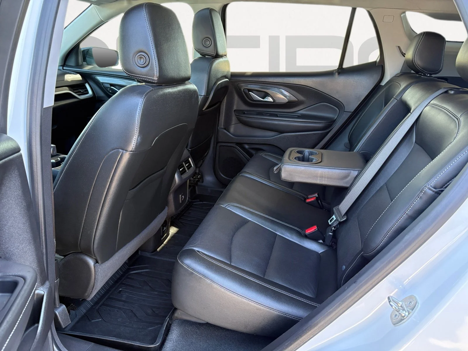 Used 2024 Summit White GMC SLT image 21