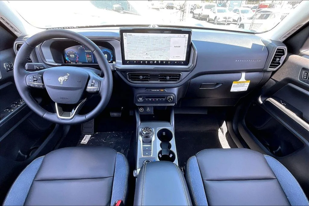 New 2025 Shadow Black Ford Outer Banks® image 14