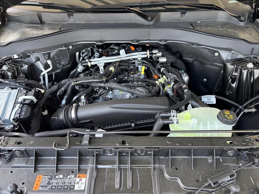 New 2026 Carbonized Gray Metallic Ford Active image 29