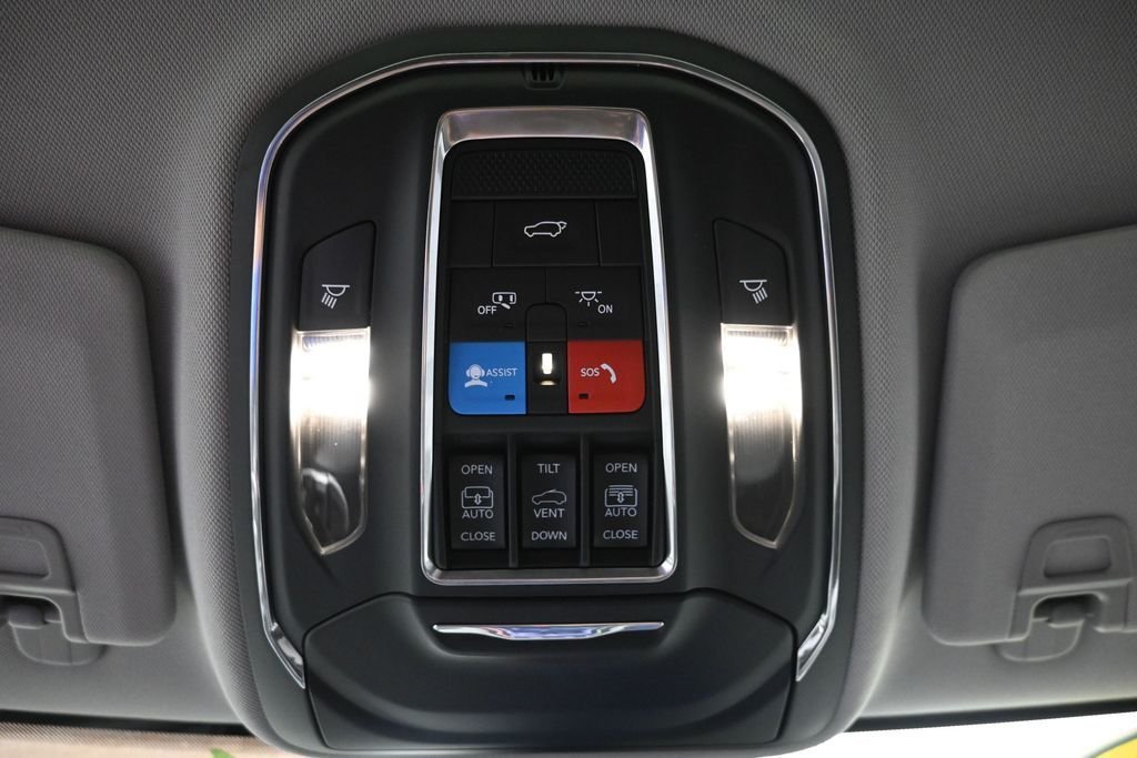 Used 2023 Black Jeep Limited image 21