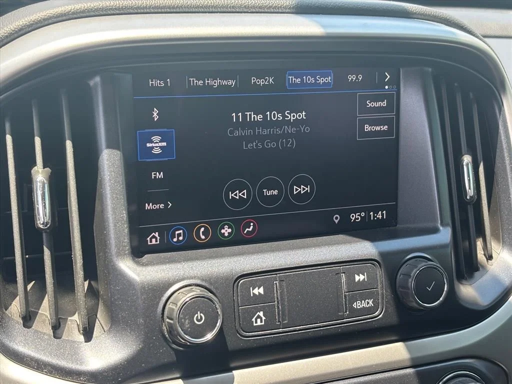 Used 2019 White Chevrolet ZR2 image 4